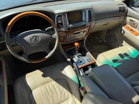 Used 2005 Lexus LX 470 4WD image 10
