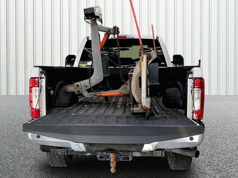 Used 2017 Ford F350 XLT w/ XLT Value Package AWD/4WD image 5