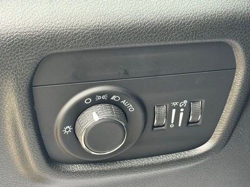 New 2026 Jeep Grand Cherokee L 4WD image 12
