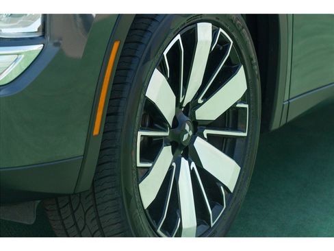 Used 2025 Mitsubishi Outlander AWD image 34