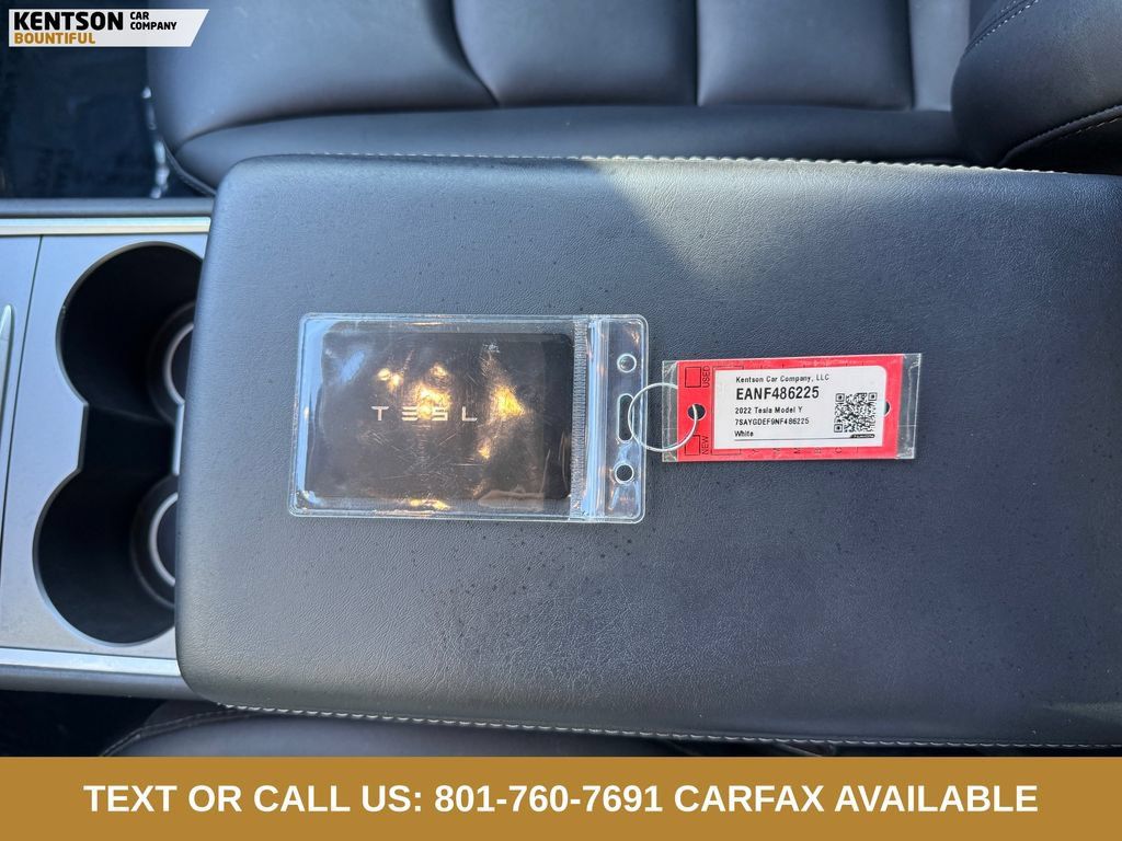 Used 2022 Tesla Model Y Performance AWD/4WD image 31