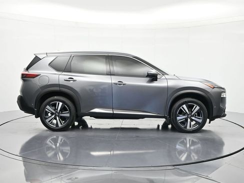 Used 2023 Nissan Rogue SL w/ SL Premium Package FWD image 4