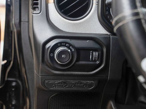 Used 2024 Jeep Wrangler Sport S AWD/4WD image 40