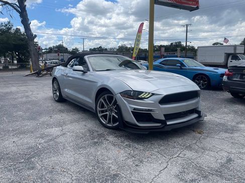 Used 2019 Ford Mustang GT Premium w/ Equipment Group 401A RWD image 3
