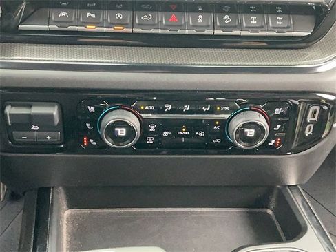 Used 2023 Chevrolet Silverado 1500 ZR2 w/ Technology Package image 23