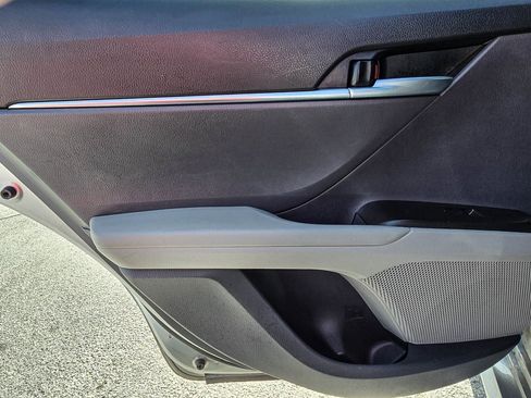 Used 2024 Toyota Camry LE image 28