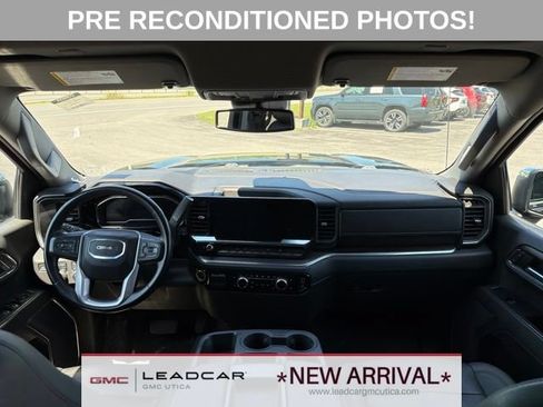 Used 2023 GMC Sierra 1500 SLT w/ X31 Off-Road Package AWD/4WD image 15