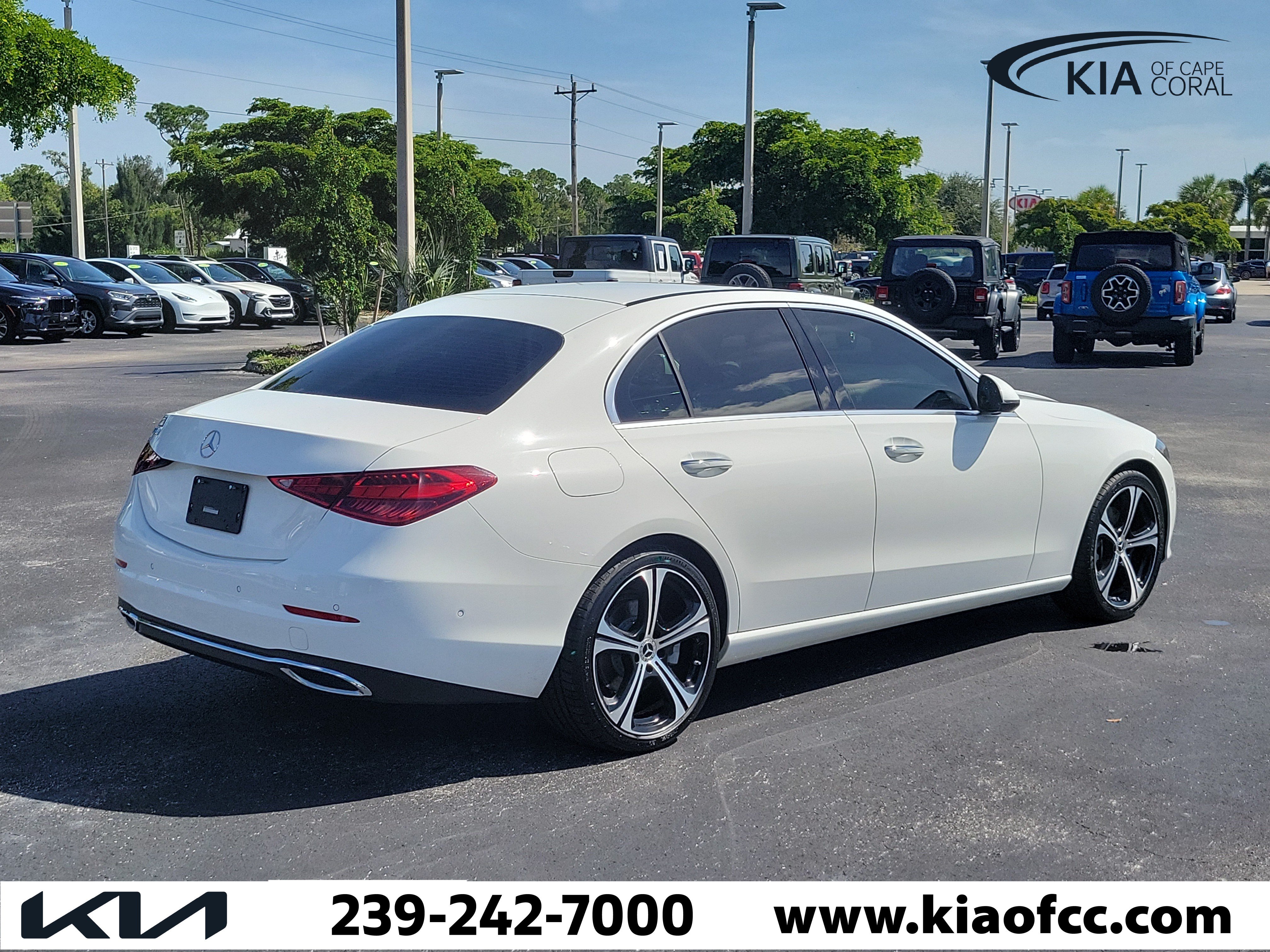 Used 2024 Mercedes-Benz C 300 Sedan image 6