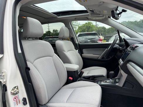 Used 2017 Subaru Forester 2.5i Premium AWD/4WD image 21