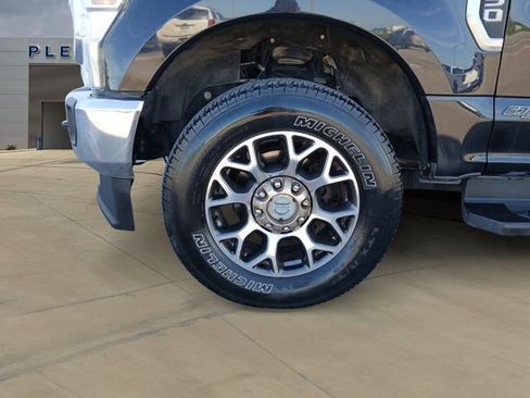 Used 2020 Ford F350 Lariat w/ Lariat Ultimate Package AWD/4WD image 14