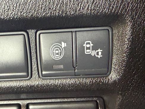 Used 2017 Nissan Armada Platinum w/ Captain Seat Package AWD/4WD image 38