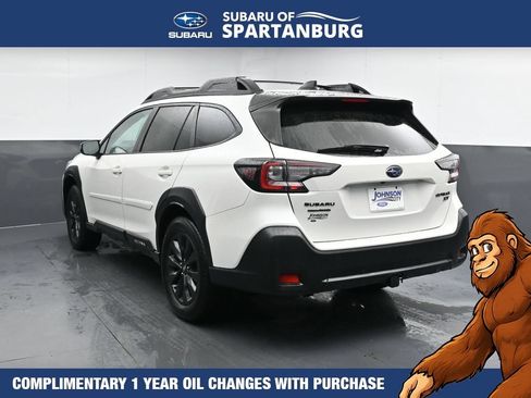 Used 2025 Subaru Outback Onyx Edition XT AWD/4WD image 7