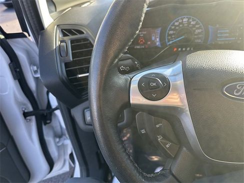 Certified 2017 Ford C-MAX Energi SE w/ Equipment Group 402A image 26