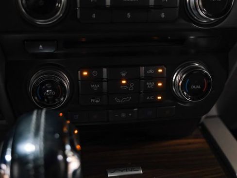 Used 2016 Ford F150 Lariat w/ Equipment Group 502A Luxury RWD image 30