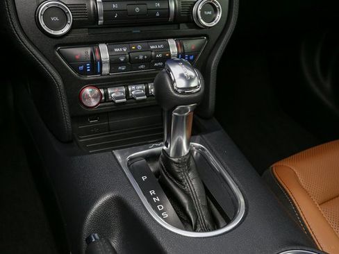 Used 2022 Ford Mustang GT Premium image 23