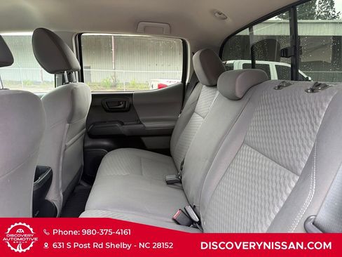 Used 2022 Toyota Tacoma SR AWD/4WD image 30