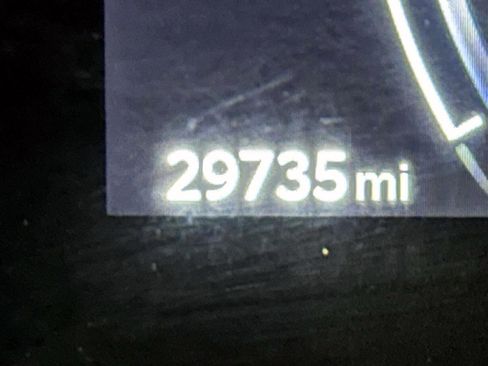 Used 2024 Toyota Corolla Cross XLE w/ Convenience Package image 29