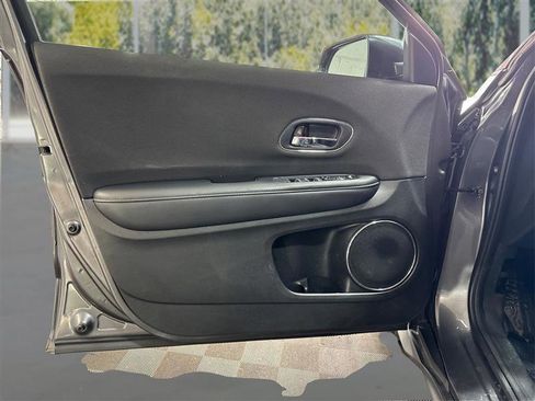 Used 2022 Honda HR-V EX image 17
