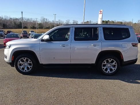 Used 2022 Jeep Wagoneer Series II image 6