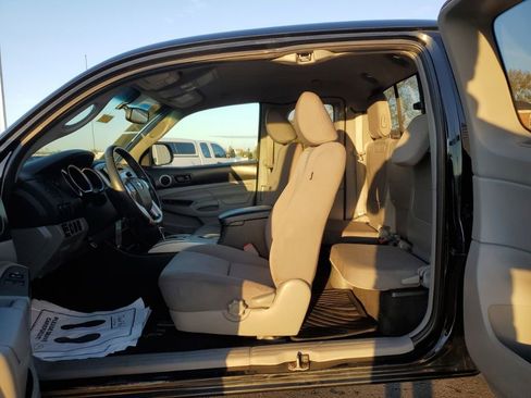 Used 2012 Toyota Tacoma 4x4 Access Cab image 30