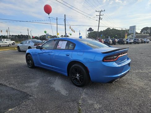 Used 2023 Dodge Charger SXT image 6