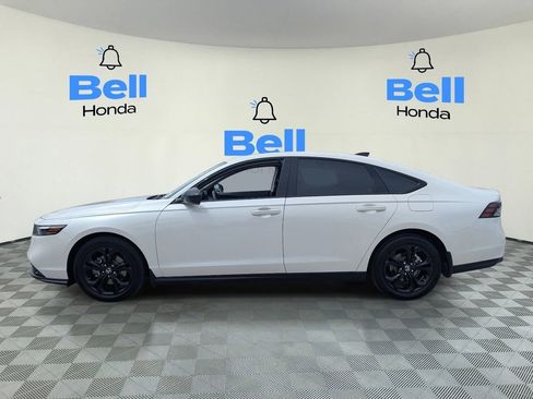 Certified 2025 Honda Accord SE image 2