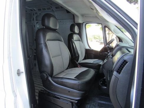 Used 2023 RAM ProMaster 2500 image 17