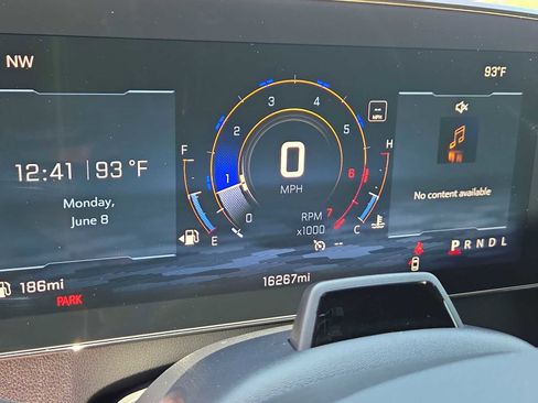 Used 2024 Chevrolet Traverse RS w/ LPO, Floor Liner Package FWD image 22