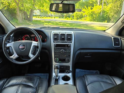 Used 2011 GMC Acadia SLT FWD image 16