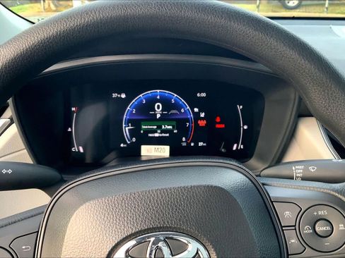 New 2026 Toyota Corolla Cross L image 18