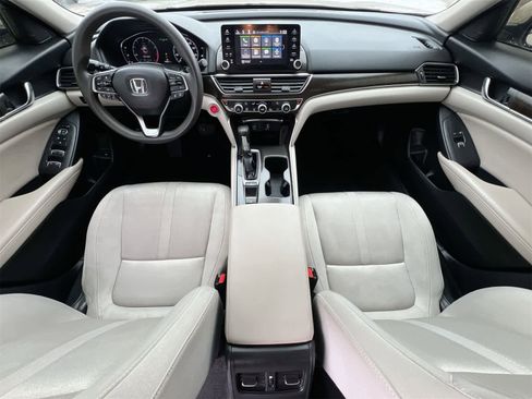 Used 2018 Honda Accord EX image 15