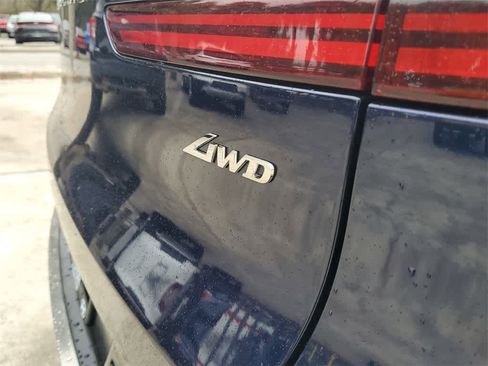 Used 2025 Genesis GV70 2.5T image 6