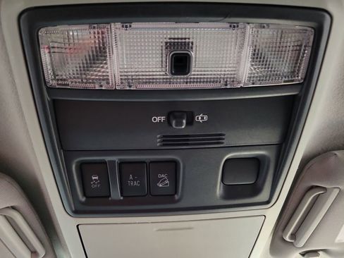 Used 2019 Toyota 4Runner SR5 AWD/4WD image 21