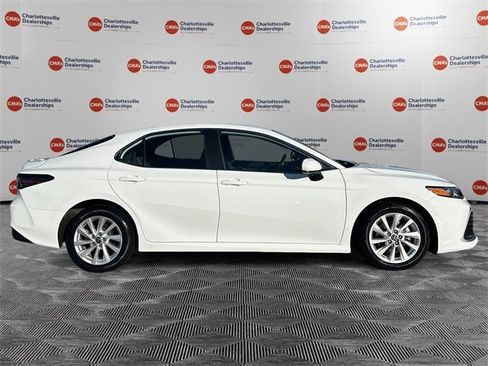 Used 2024 Toyota Camry LE image 6