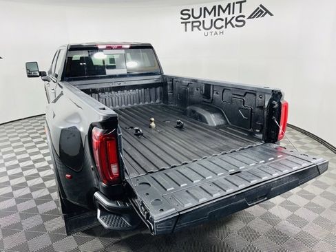 Used 2021 GMC Sierra 3500 Denali w/ Denali Ultimate Package image 5