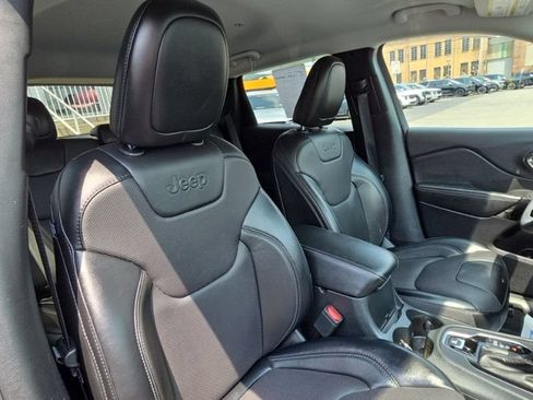 Used 2023 Jeep Cherokee Altitude Lux AWD/4WD image 15