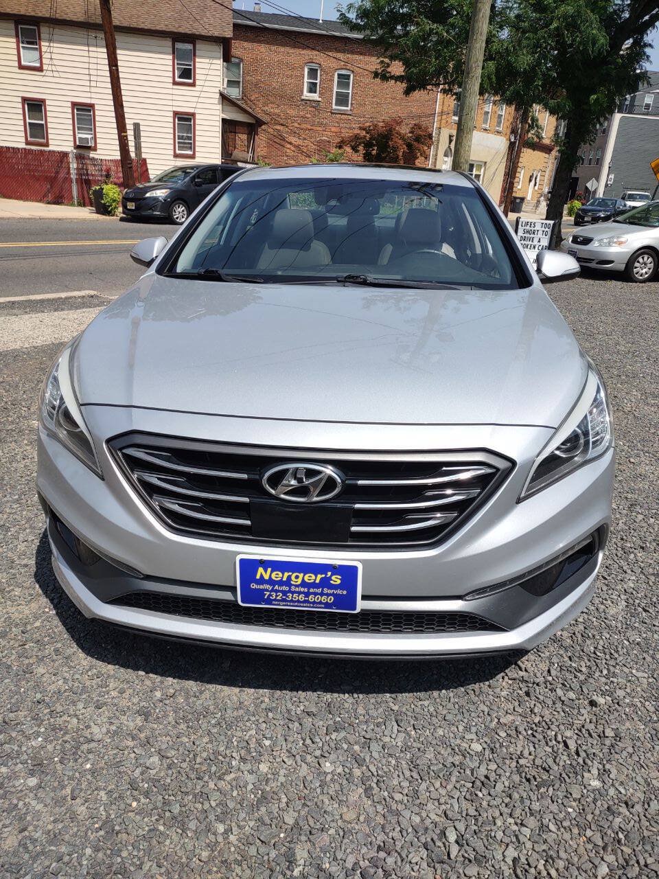 Used 2017 Hyundai Sonata Limited w/ Ultimate Package 04 FWD image 3