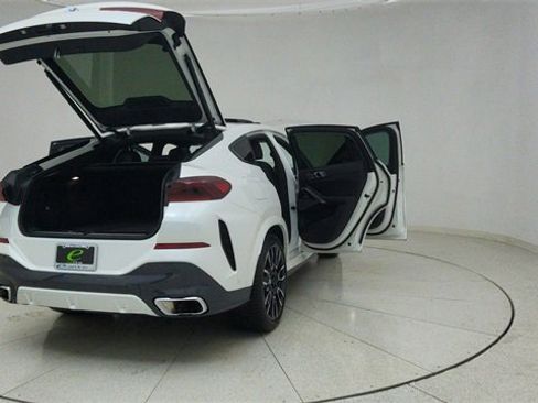 Used 2024 BMW X6 xDrive40i w/ Premium Package image 80