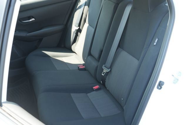 Used 2022 Nissan Sentra SV w/ All-Weather Package FWD image 15