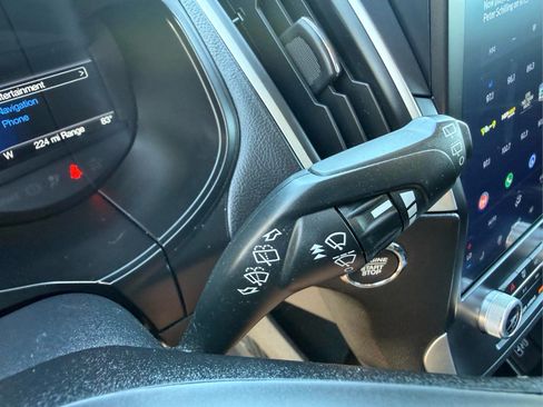 Used 2022 Ford Edge SEL AWD/4WD image 24