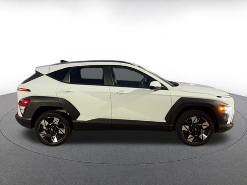 Used 2025 Hyundai Kona SEL image 16