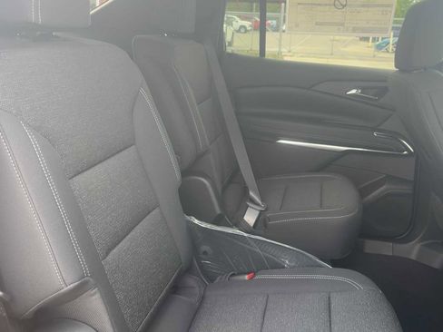 New 2026 Chevrolet Traverse LT FWD image 33