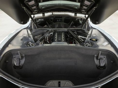 Used 2021 Chevrolet Corvette Stingray Coupe w/ 1LT image 20