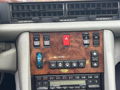 Used 1987 Mercedes-Benz 560 SEL image 29