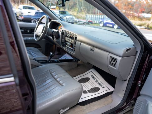 Used 1996 Chevrolet Caprice SS image 36