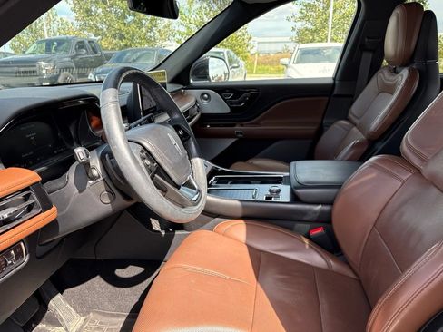 Used 2021 Lincoln Aviator Reserve w/ Equipment Group 202A AWD/4WD image 9