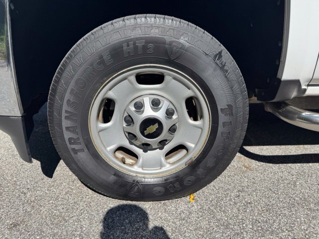 Used 2017 Chevrolet Silverado 2500 W/T w/ WT Fleet Convenience Package AWD/4WD image 2