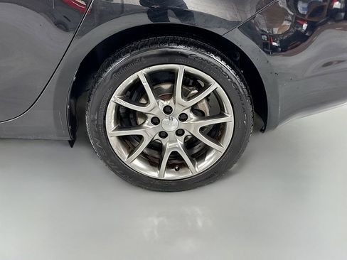 Used 2015 Dodge Dart SXT image 11
