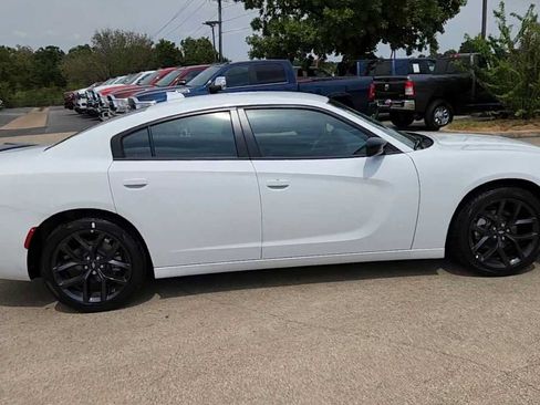 Used 2023 Dodge Charger SXT w/ Blacktop Package RWD image 9