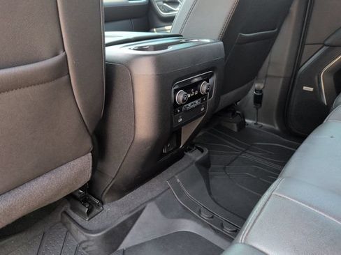 Used 2024 Chevrolet Tahoe Z71 w/ Luxury Package AWD/4WD image 27